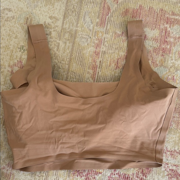 SKIMS Women's Brown Seamless Bra - Picture 3 of 4